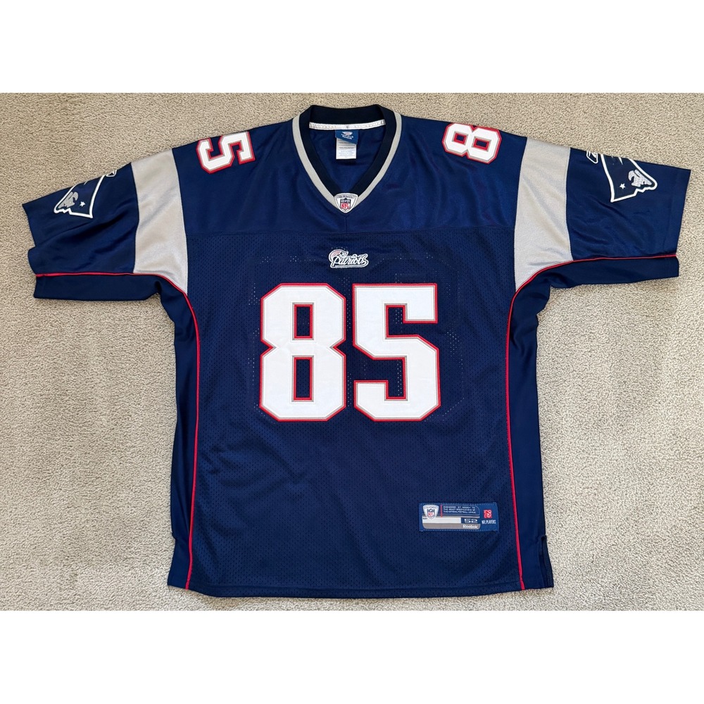 VTG Reebok Authentic New England Patriots Chad Ochocinco Jersey #85 Size 52